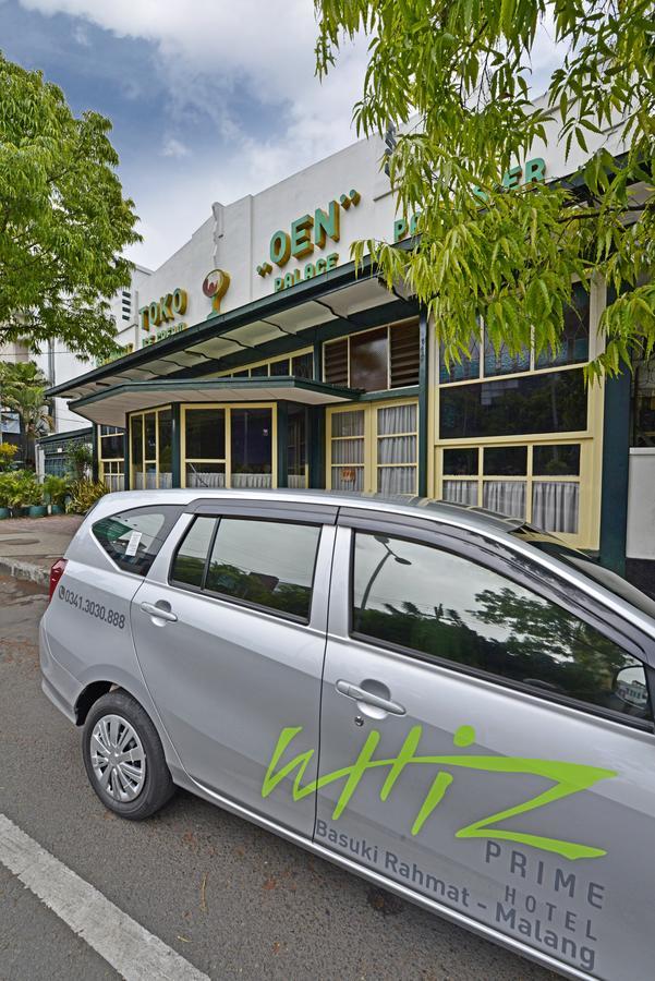 Whiz Prime Hotel Basuki Rahmat Malang Exterior foto